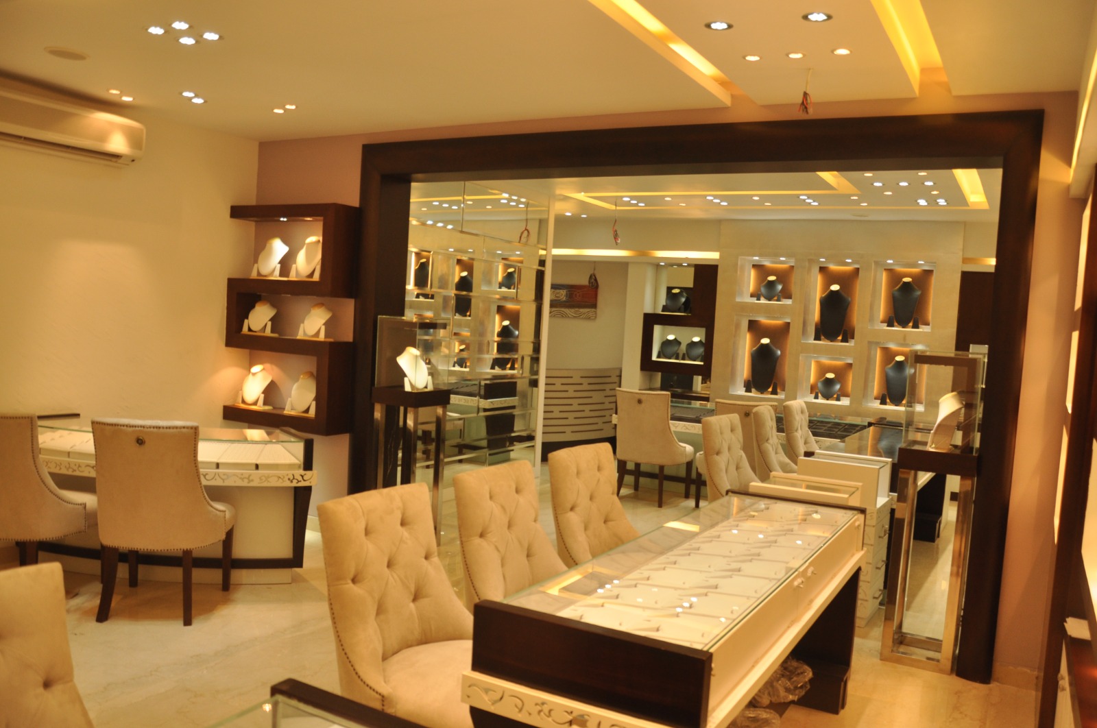 Commercial - View 14